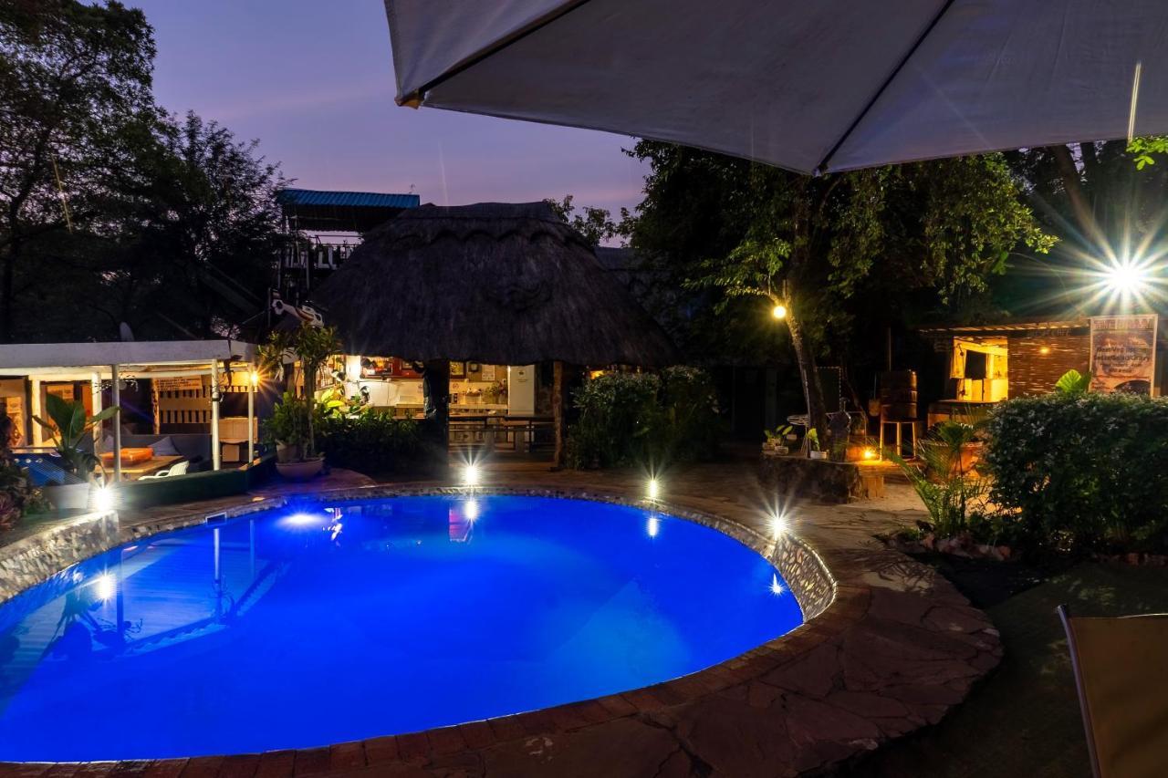 Victoria Falls Backpackers Lodge- Camp Sites Exterior photo